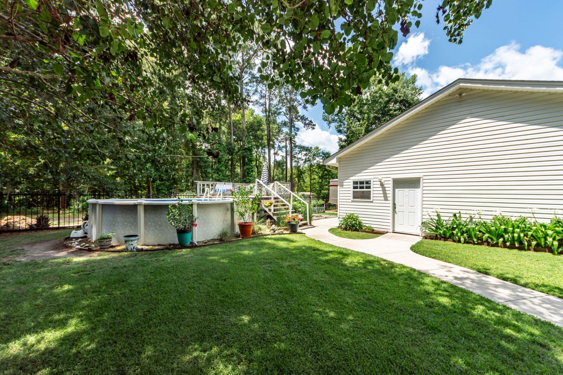 5717 San Flora Avenue Photo 64