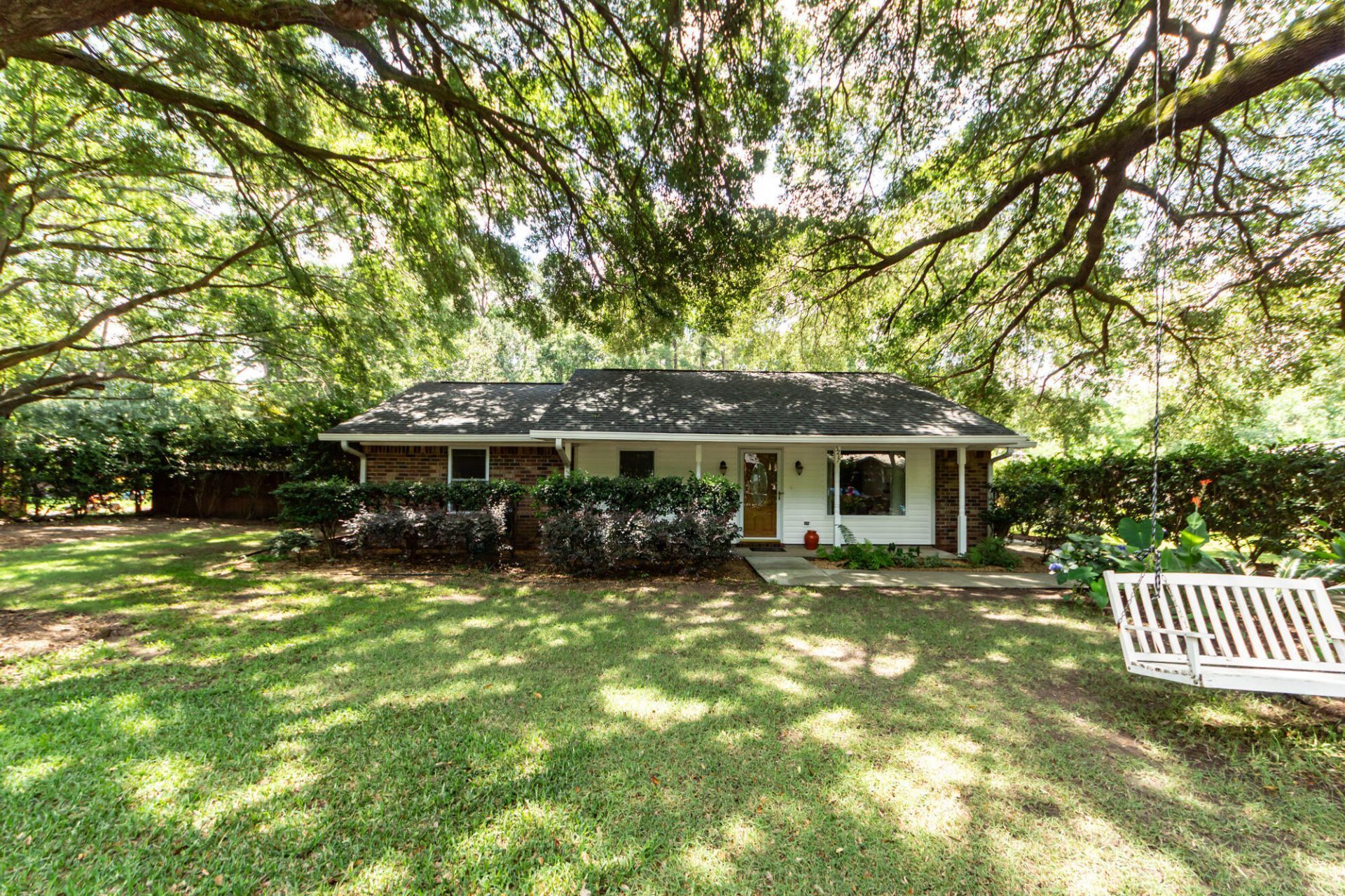 5717 San Flora Avenue Photo 8