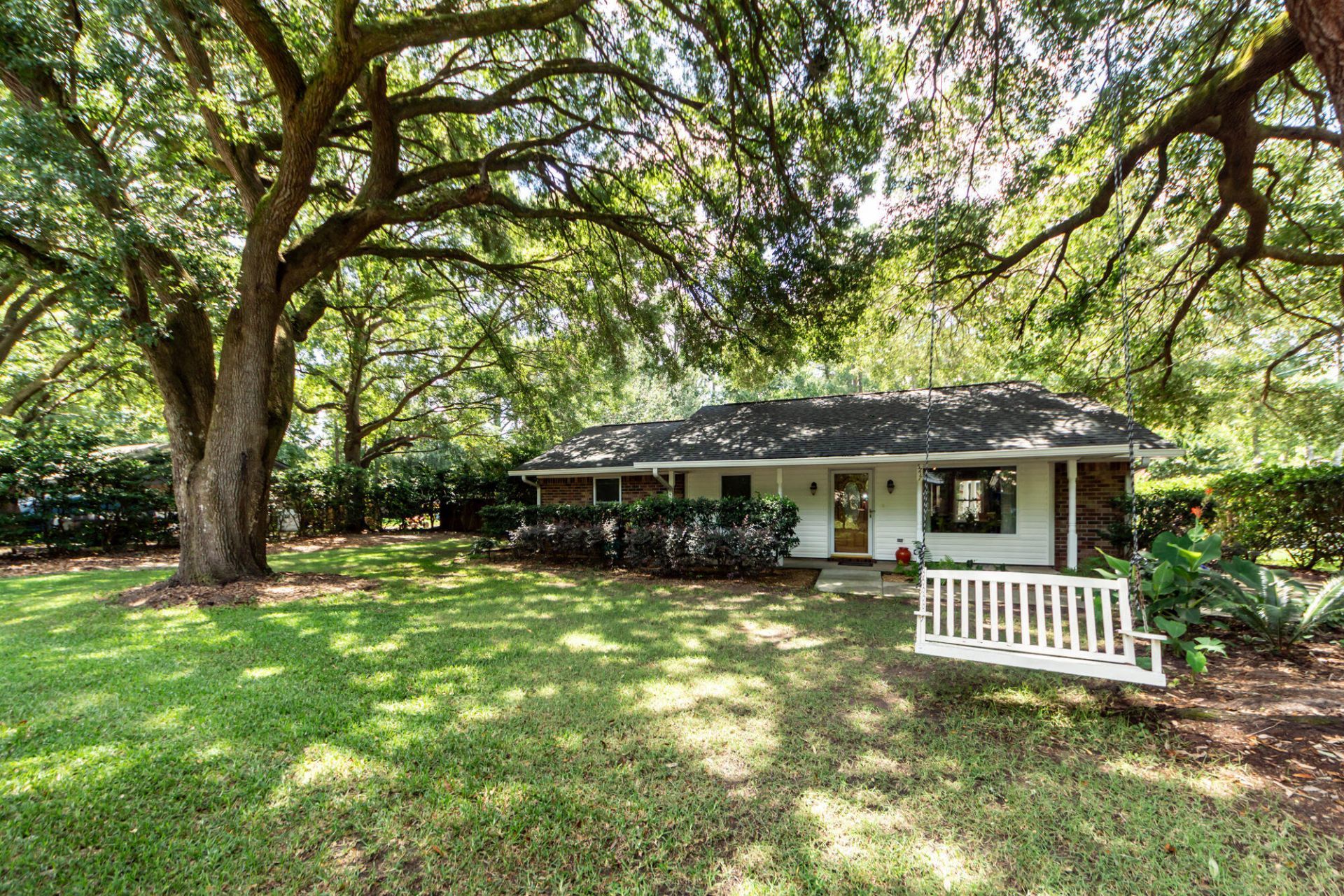 5717 San Flora Avenue Photo 9