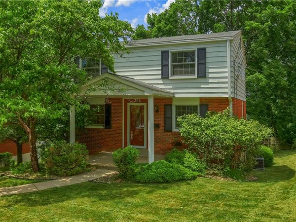 228 Parkedge Road, Pittsburgh, PA 15220