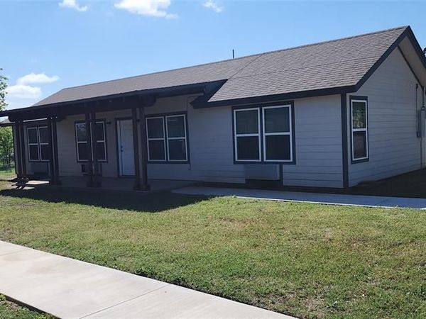 1600 W Commerce , Unit 5, Eastland, TX 76448
