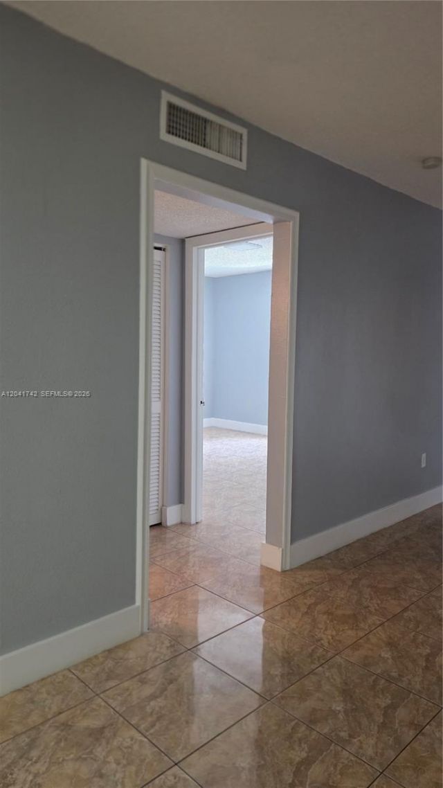 6950 W 6th Ave, Unit 308, Hialeah, FL 33014 Photo