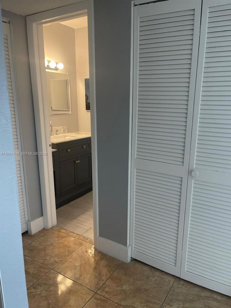 6950 W 6th Ave, Unit 308, Hialeah, FL 33014 Photo