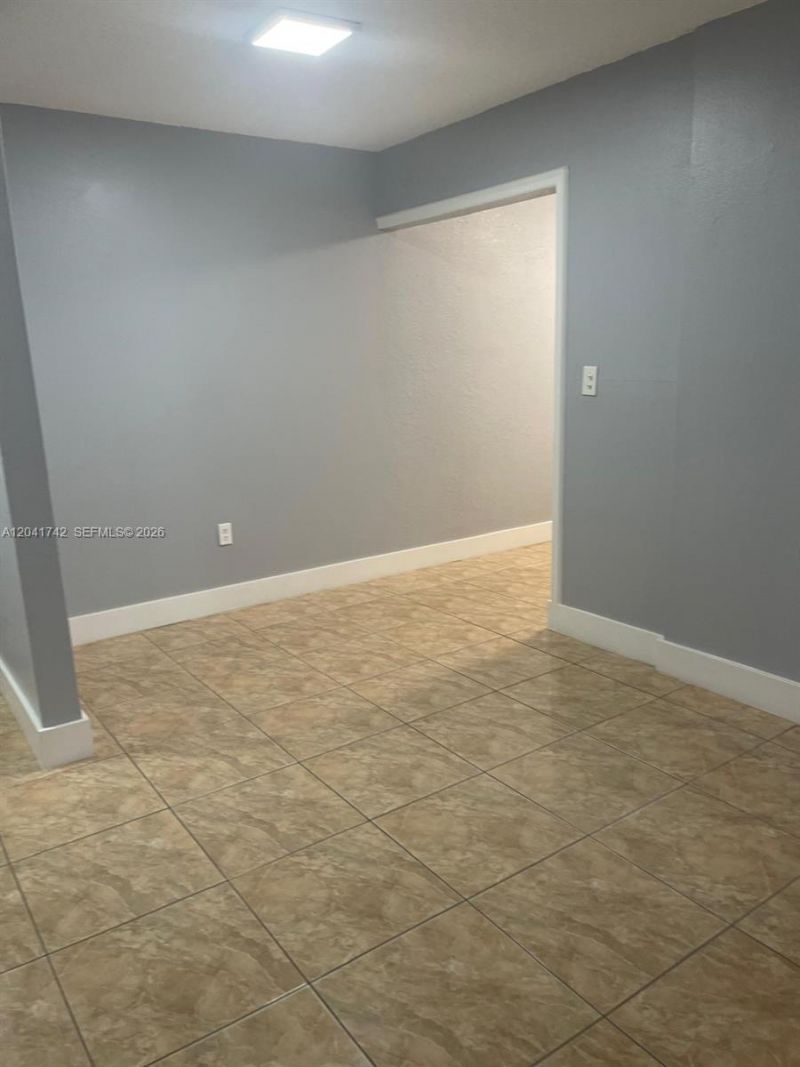 6950 W 6th Ave, Unit 308, Hialeah, FL 33014 Photo