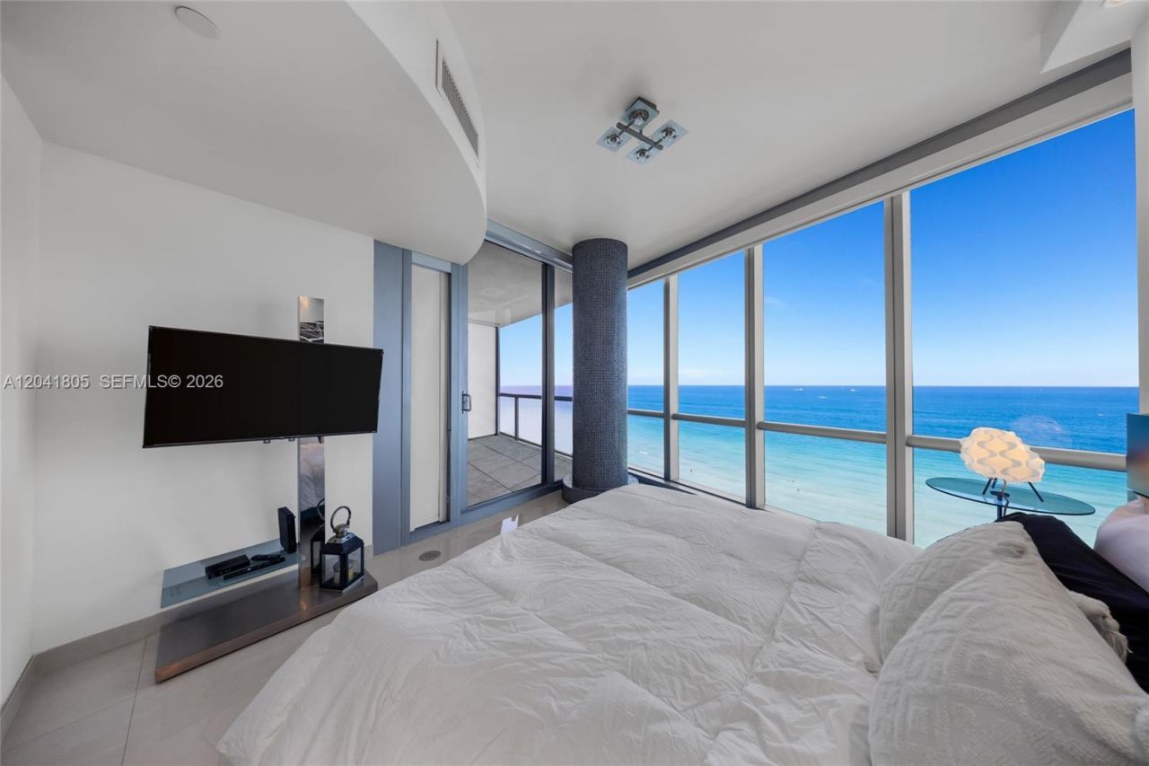 17121 Collins Ave , Unit 1406, Sunny Isles Beach, FL 33160 Photo