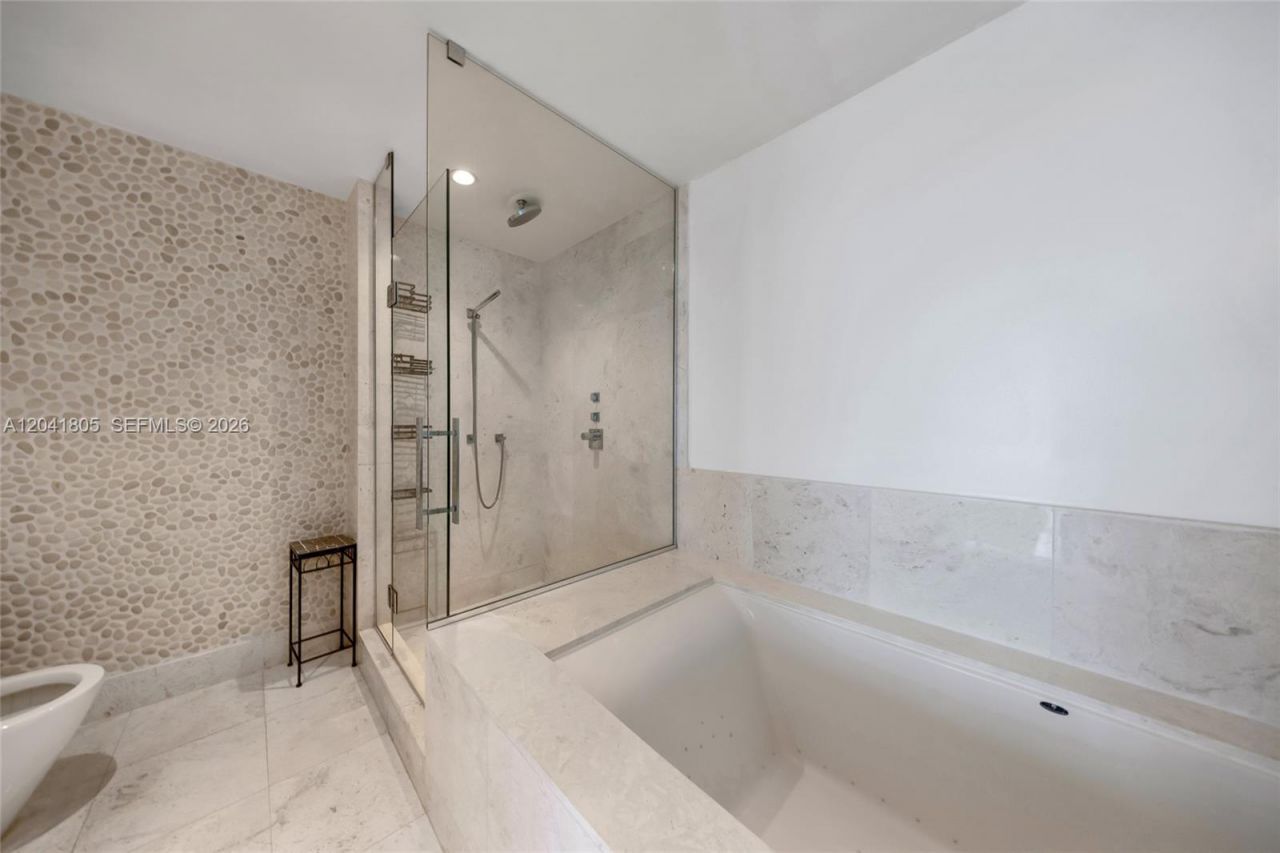17121 Collins Ave , Unit 1406, Sunny Isles Beach, FL 33160 Photo