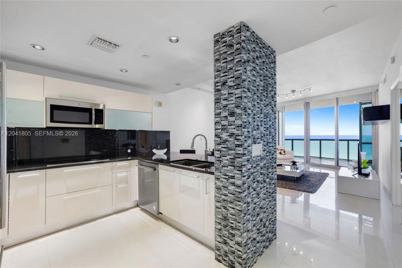 17121 Collins Ave , Unit 1406, Sunny Isles Beach, FL 33160 Photo