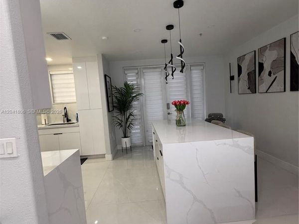 8037 W 36th Ave , Unit 6, Hialeah, FL 33018