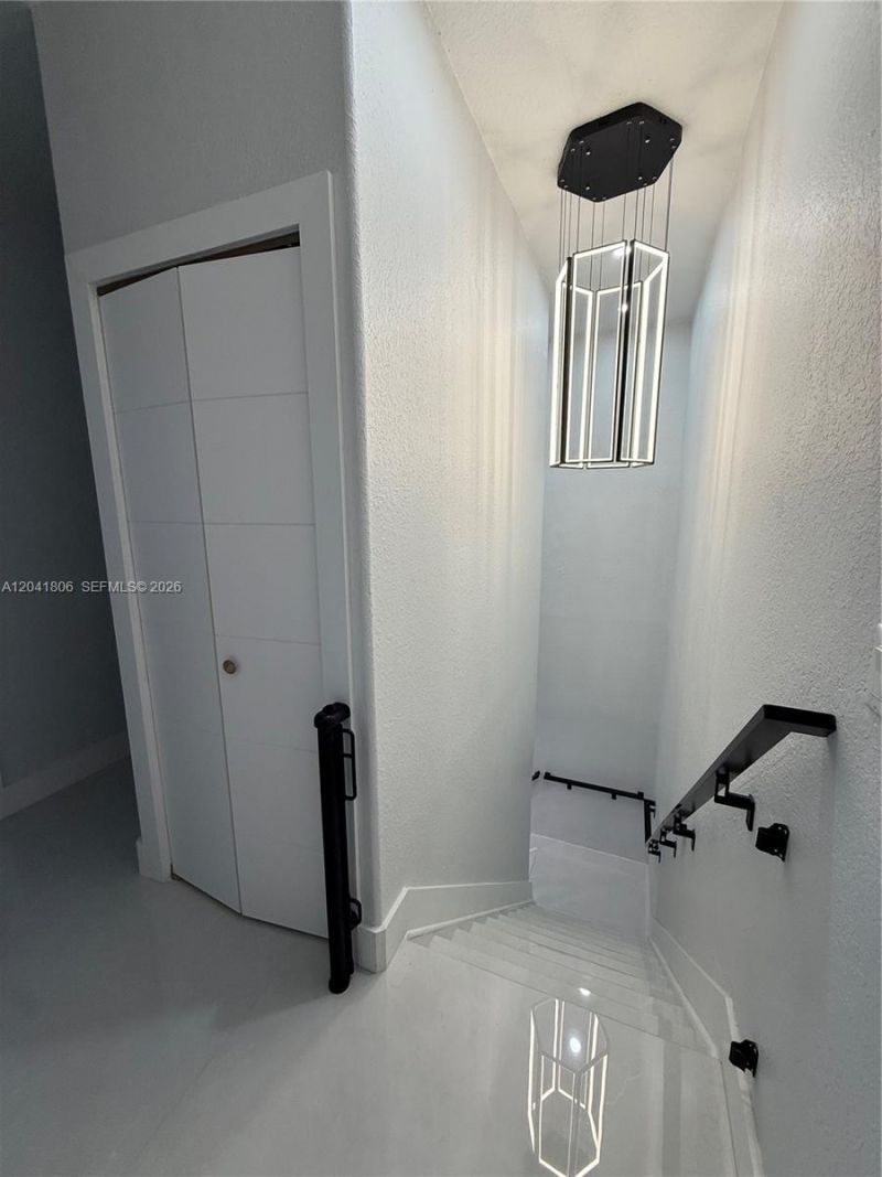 8037 W 36th Ave , Unit 6, Hialeah, FL 33018 Photo