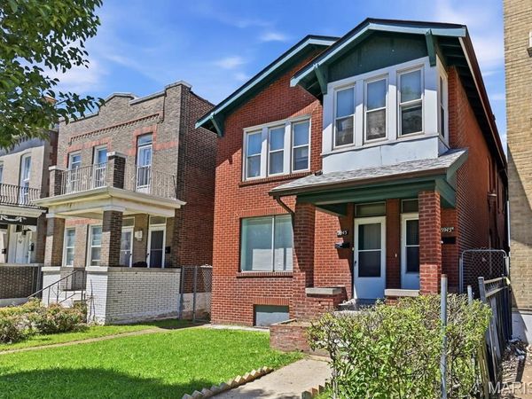 3945 S Grand Boulevard , St Louis, MO 63118