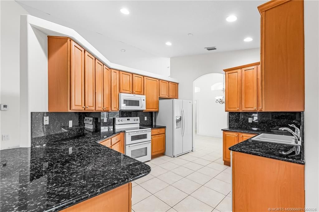 524 SE Nome Drive , Port Saint Lucie, FL 34984 Photo