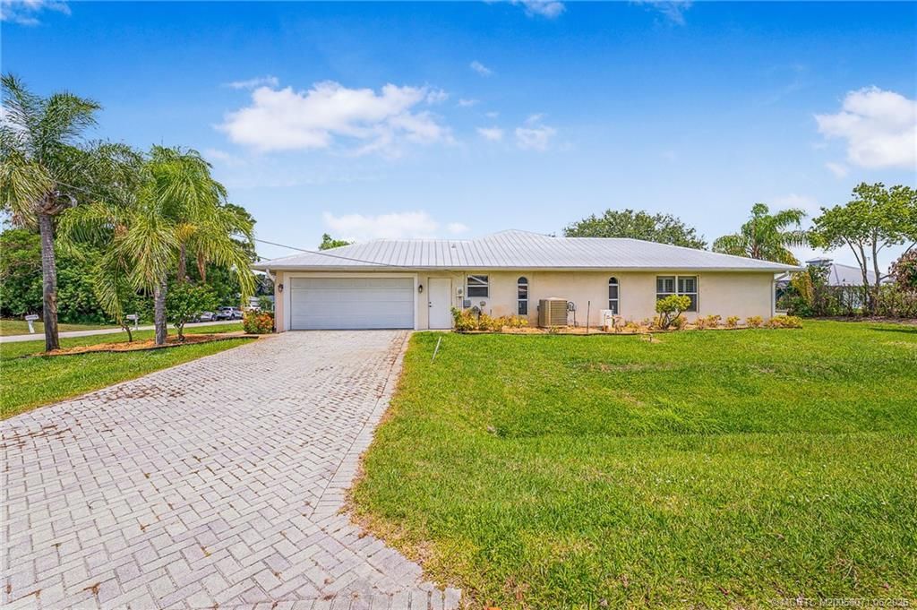 524 SE Nome Drive , Port Saint Lucie, FL 34984 Photo