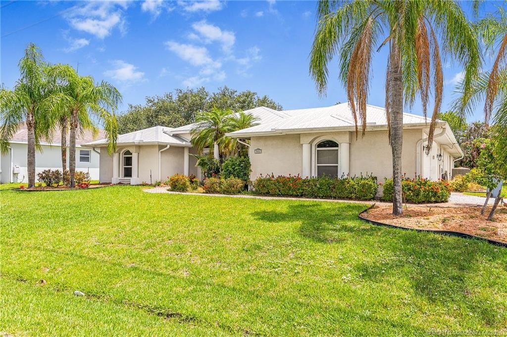 524 SE Nome Drive , Port Saint Lucie, FL 34984 Photo