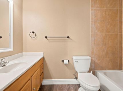 851 Tennis Ln, Tracy, CA 95376 Photo