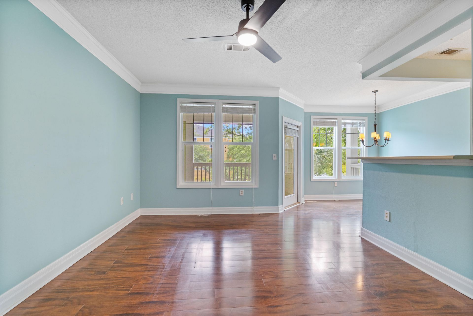 2322 Chatelain Way Photo 11