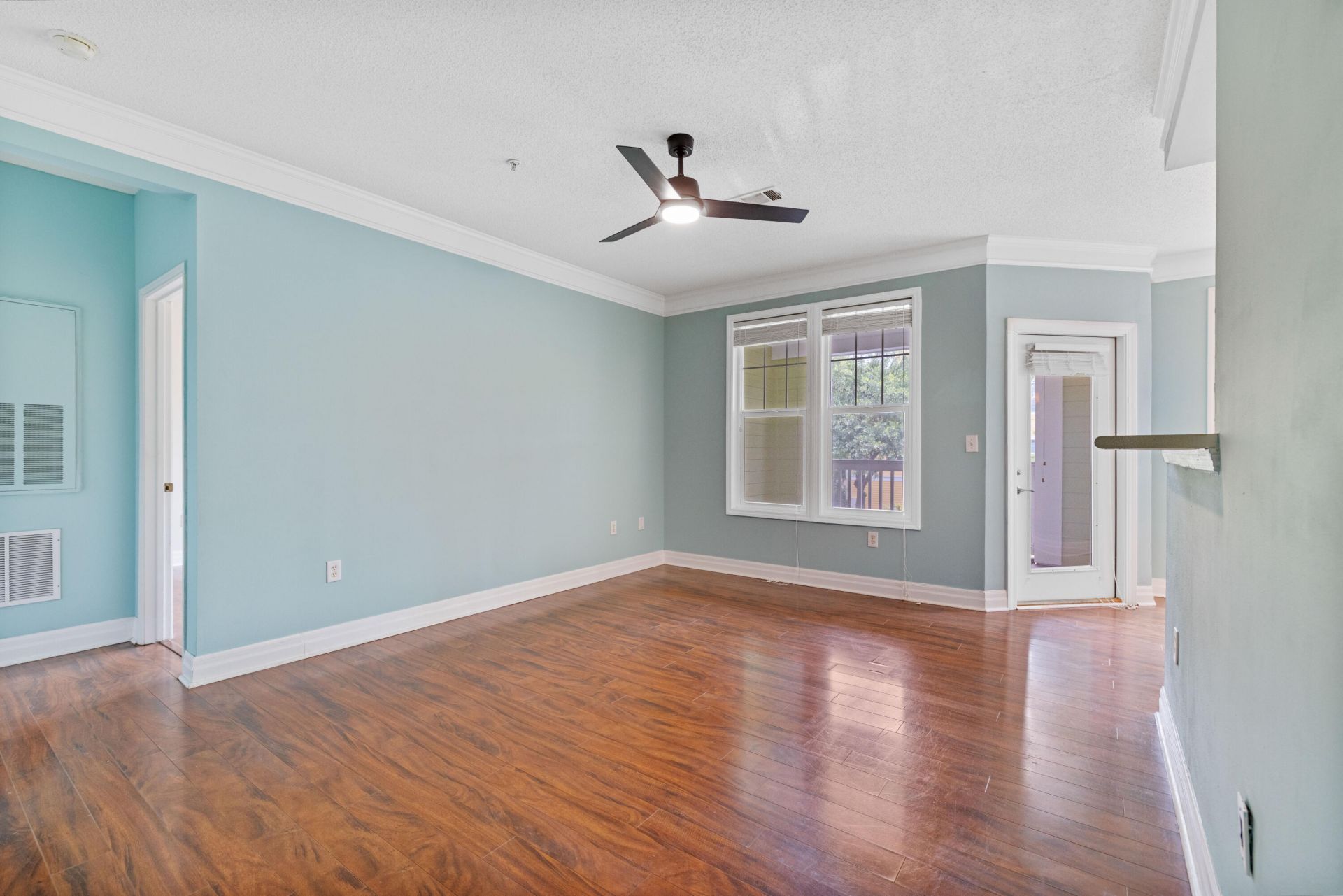 2322 Chatelain Way Photo 13
