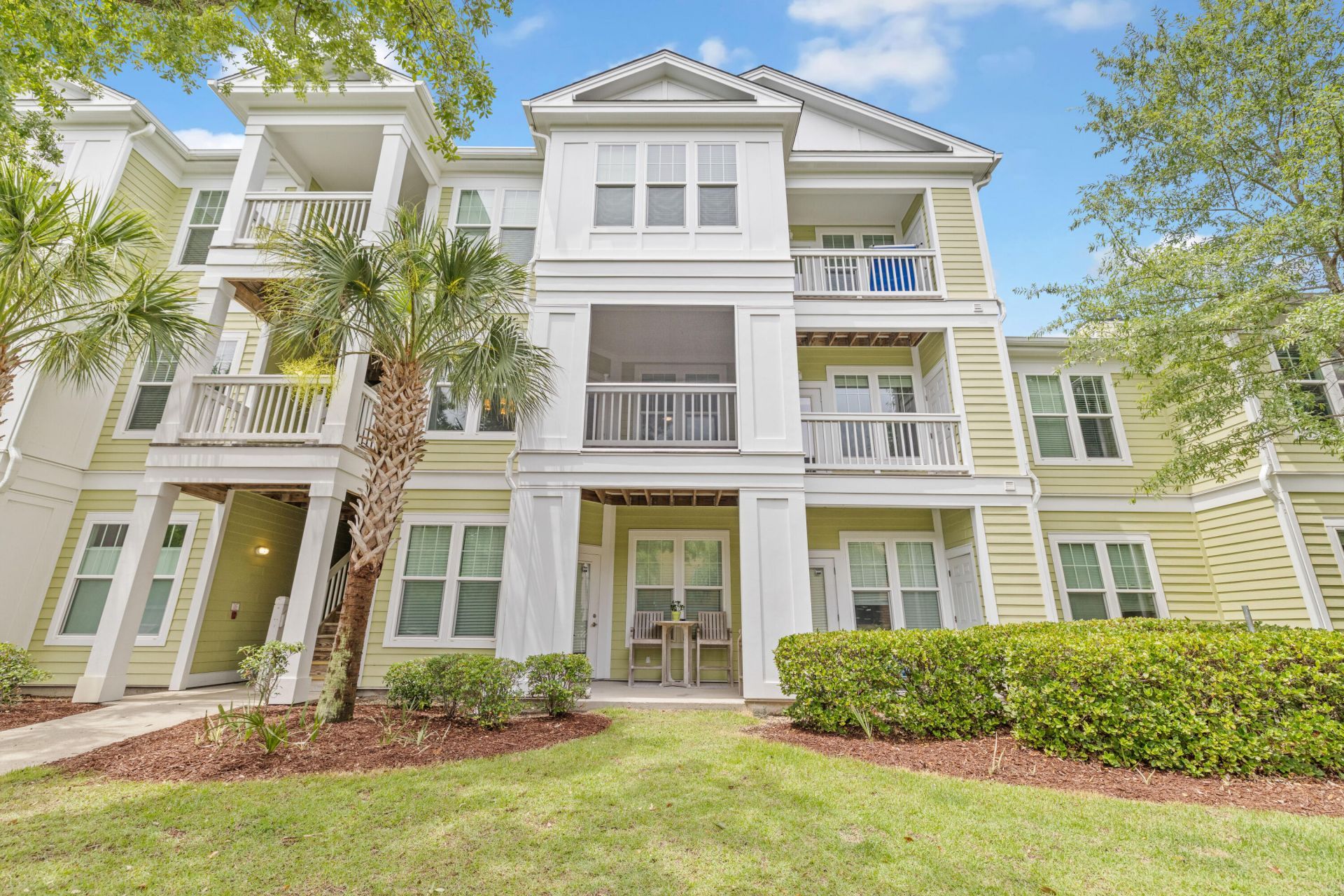 2322 Chatelain Way Photo 26