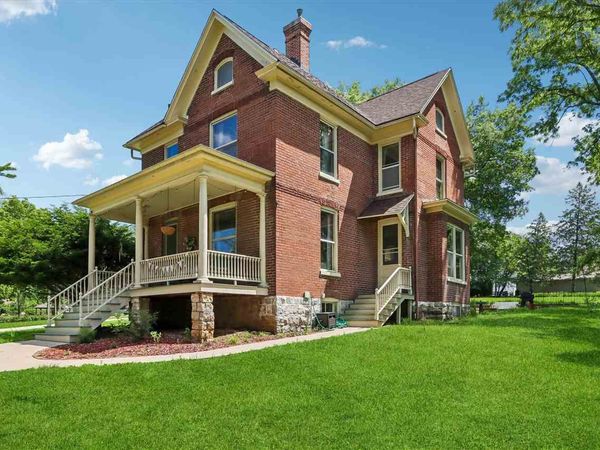 416 Reno St., Iowa City, IA 52245
