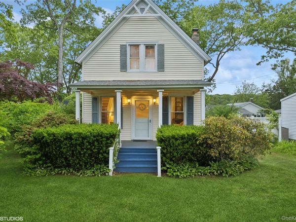 3725 Wickham Avenue , Mattituck, NY 11952