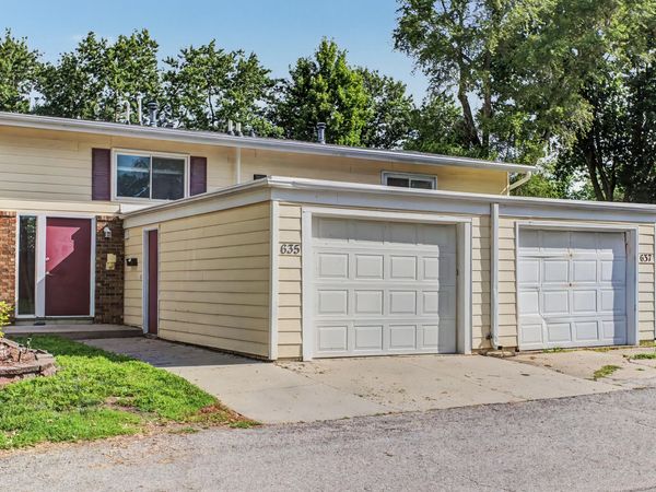 635 Meadow Place, Ames, IA 50010