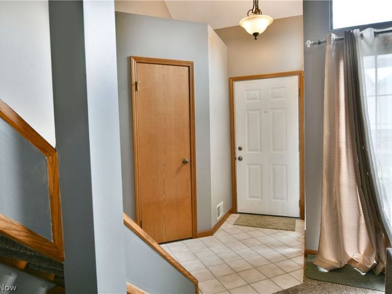 4052 Saint Andrews Court, Unit 4, Canfield, OH 44406 Photo 12
