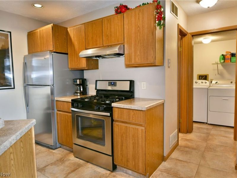 4052 Saint Andrews Court, Unit 4, Canfield, OH 44406 Photo 21