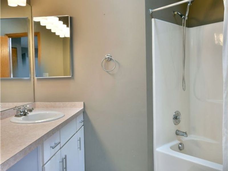 4052 Saint Andrews Court, Unit 4, Canfield, OH 44406 Photo 37