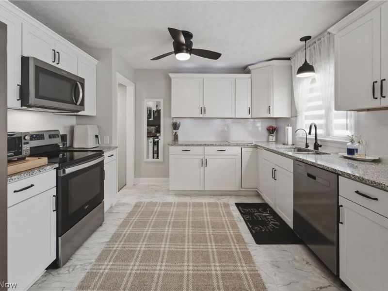 13484 Judy Avenue NW, Uniontown, OH 44685 Photo 9
