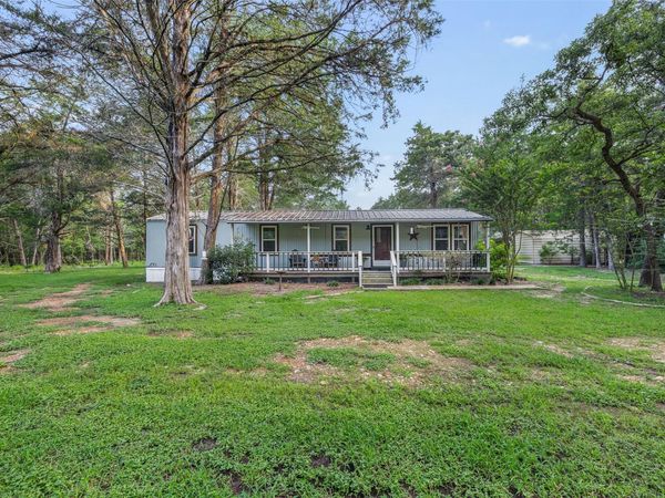 1218 County Road 436 , Dime Box, TX 77853