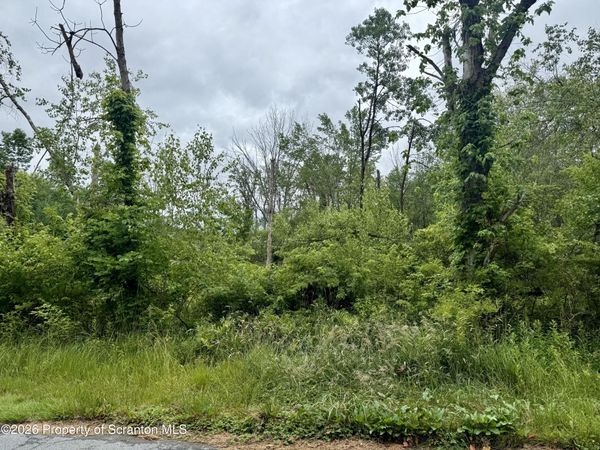 76 Highpoint Drive, Lake Ariel, PA 18436