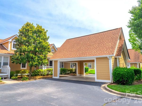 102 Rough Point Court, Asheville, NC 28806