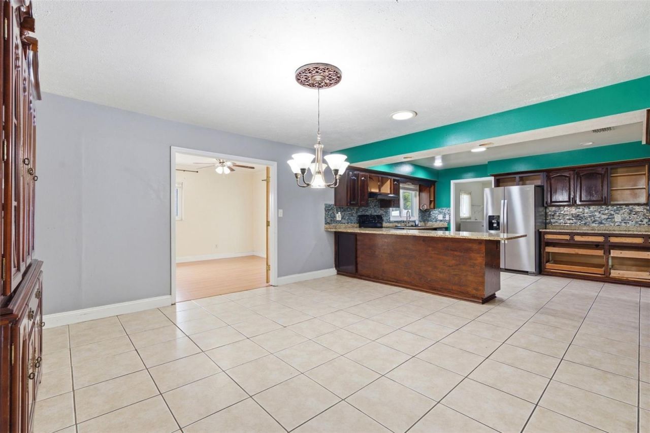 1606 Lark Lane , Brandon, FL 33510 Photo