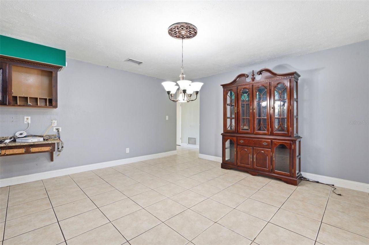 1606 Lark Lane , Brandon, FL 33510 Photo