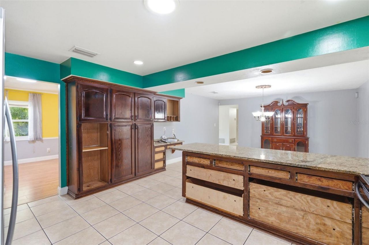 1606 Lark Lane , Brandon, FL 33510 Photo