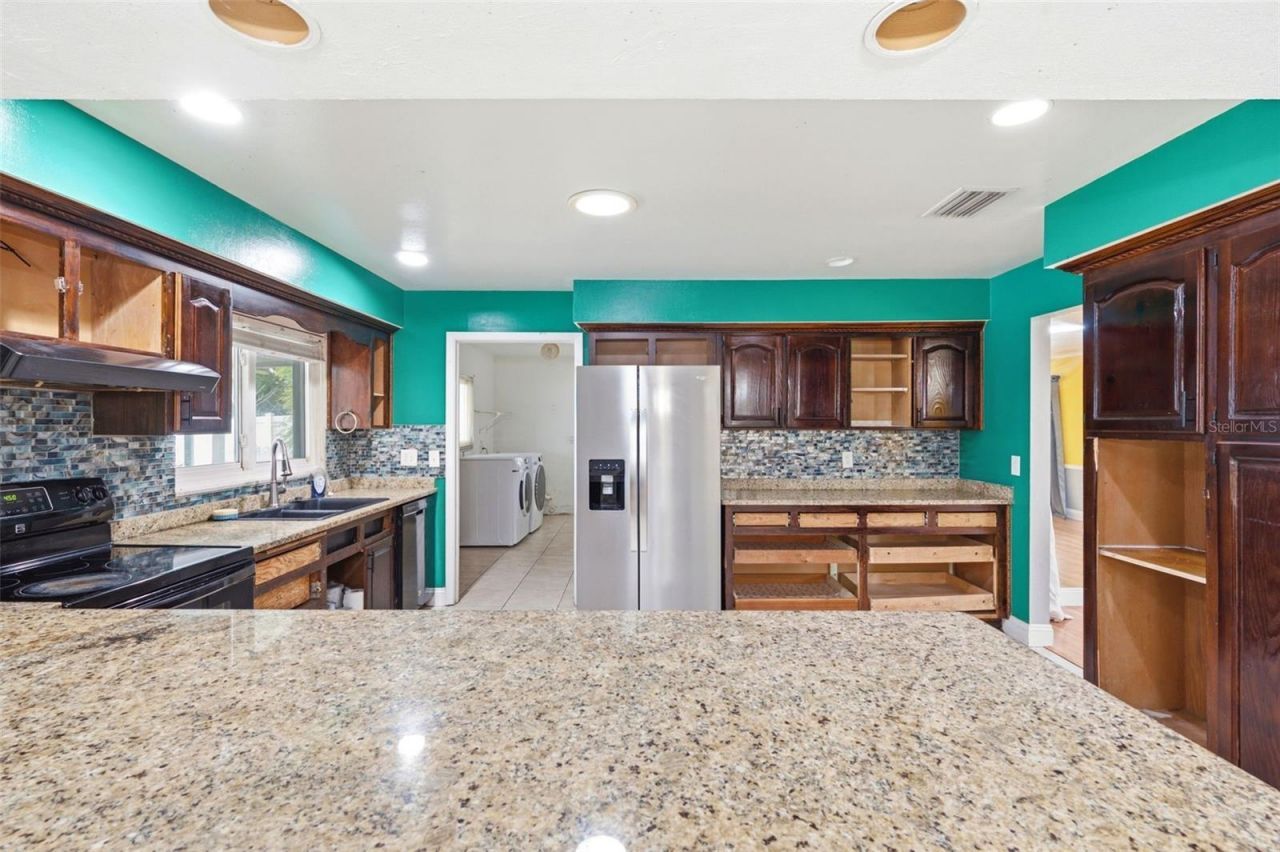 1606 Lark Lane , Brandon, FL 33510 Photo