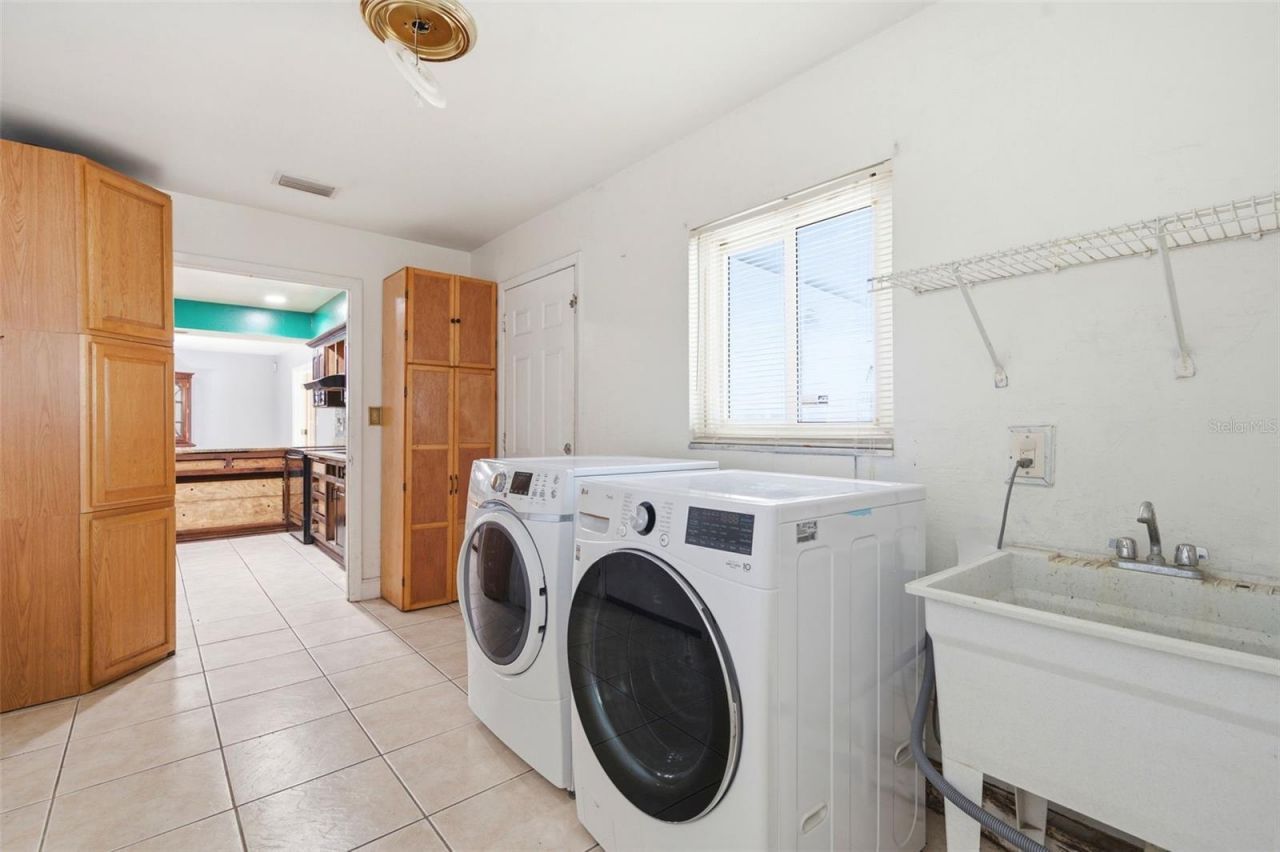 1606 Lark Lane , Brandon, FL 33510 Photo