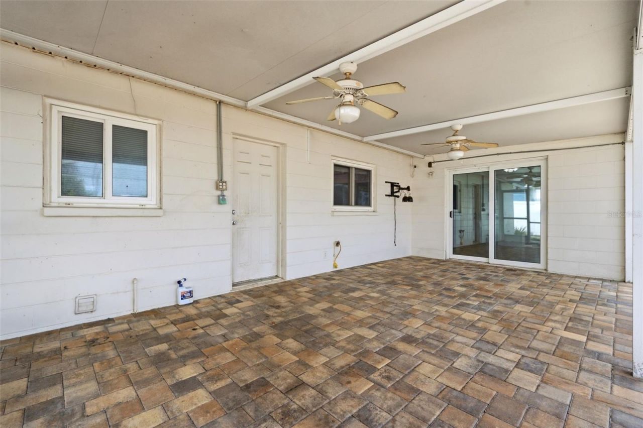 1606 Lark Lane , Brandon, FL 33510 Photo