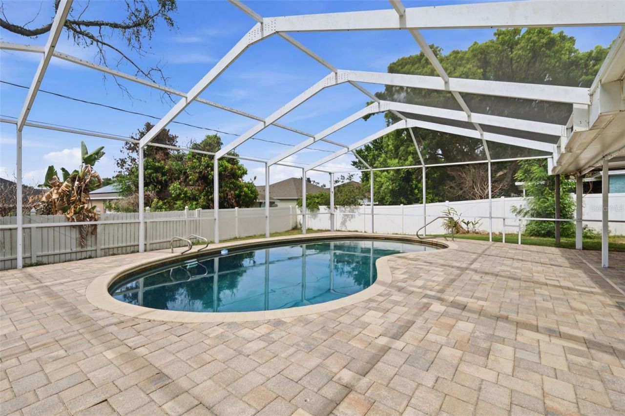 1606 Lark Lane , Brandon, FL 33510 Photo
