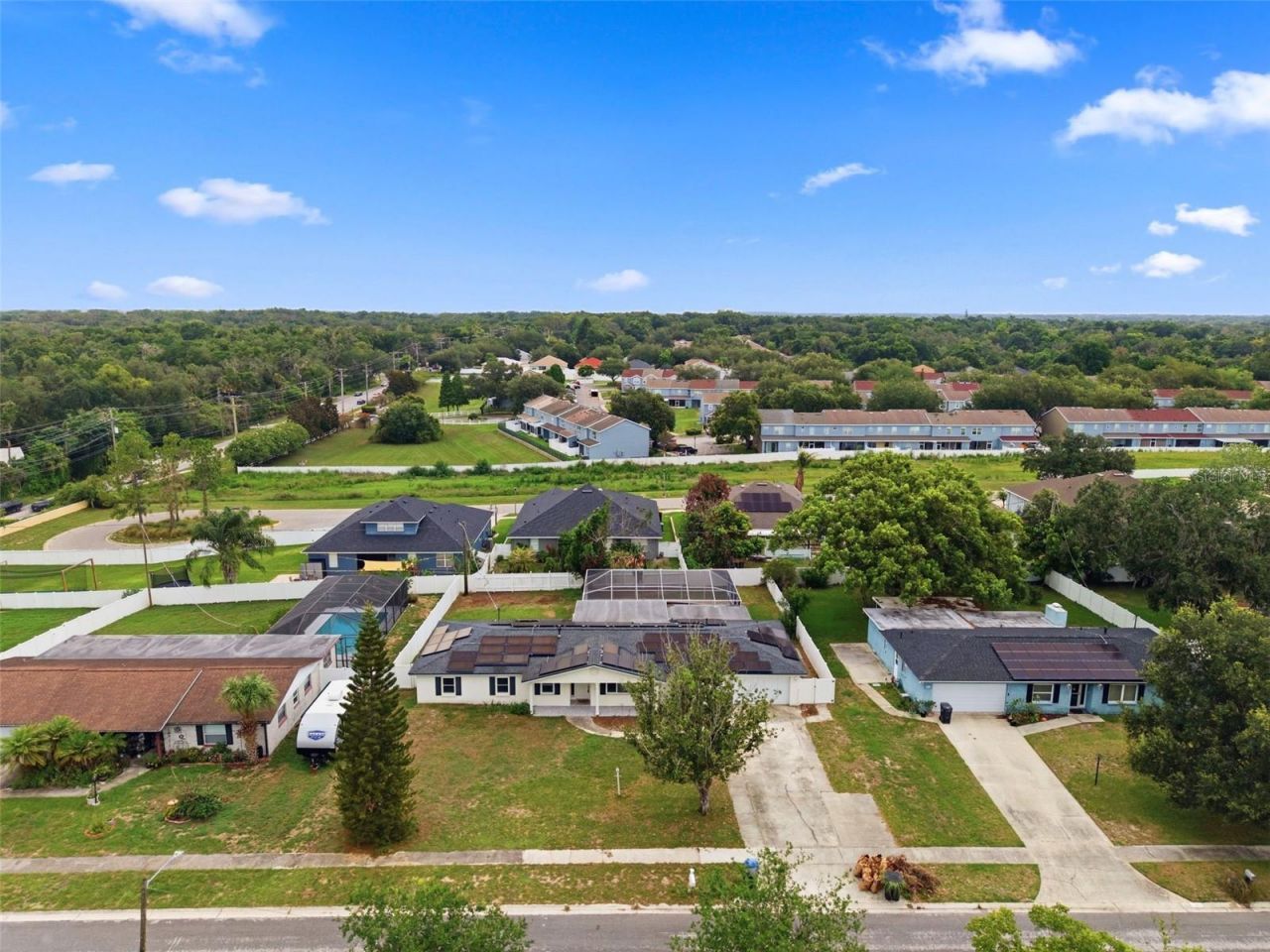 1606 Lark Lane , Brandon, FL 33510 Photo