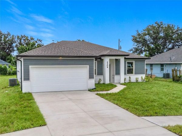 1211 S SAN MATEO DRIVE , NORTH PORT, FL 34288