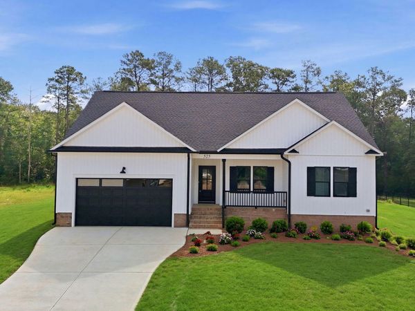 525 Barnes Landing Drive , Four Oaks, NC 27524