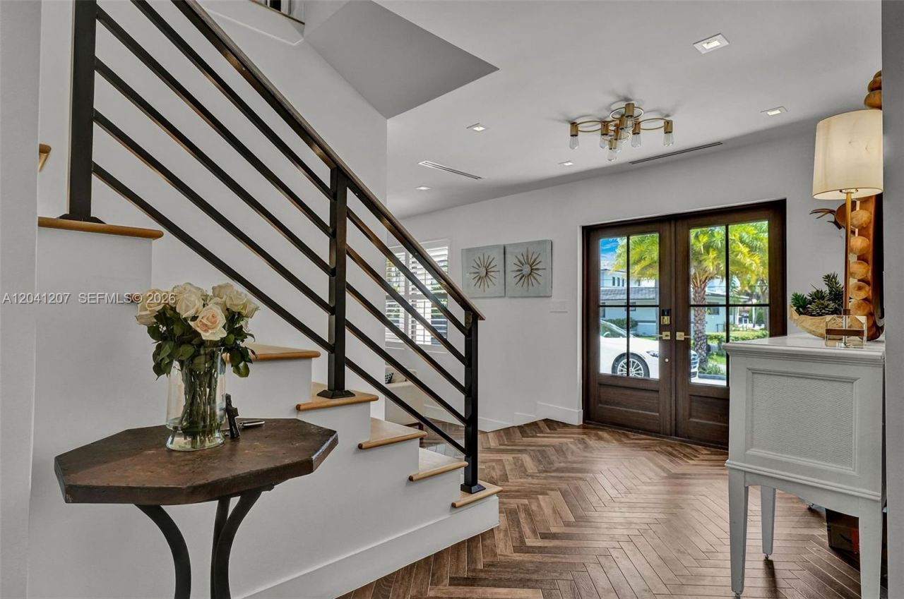 16416 NE 32nd Ave, North Miami Beach, FL 33160 Photo
