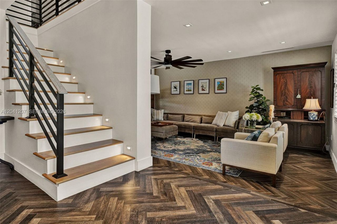16416 NE 32nd Ave, North Miami Beach, FL 33160 Photo