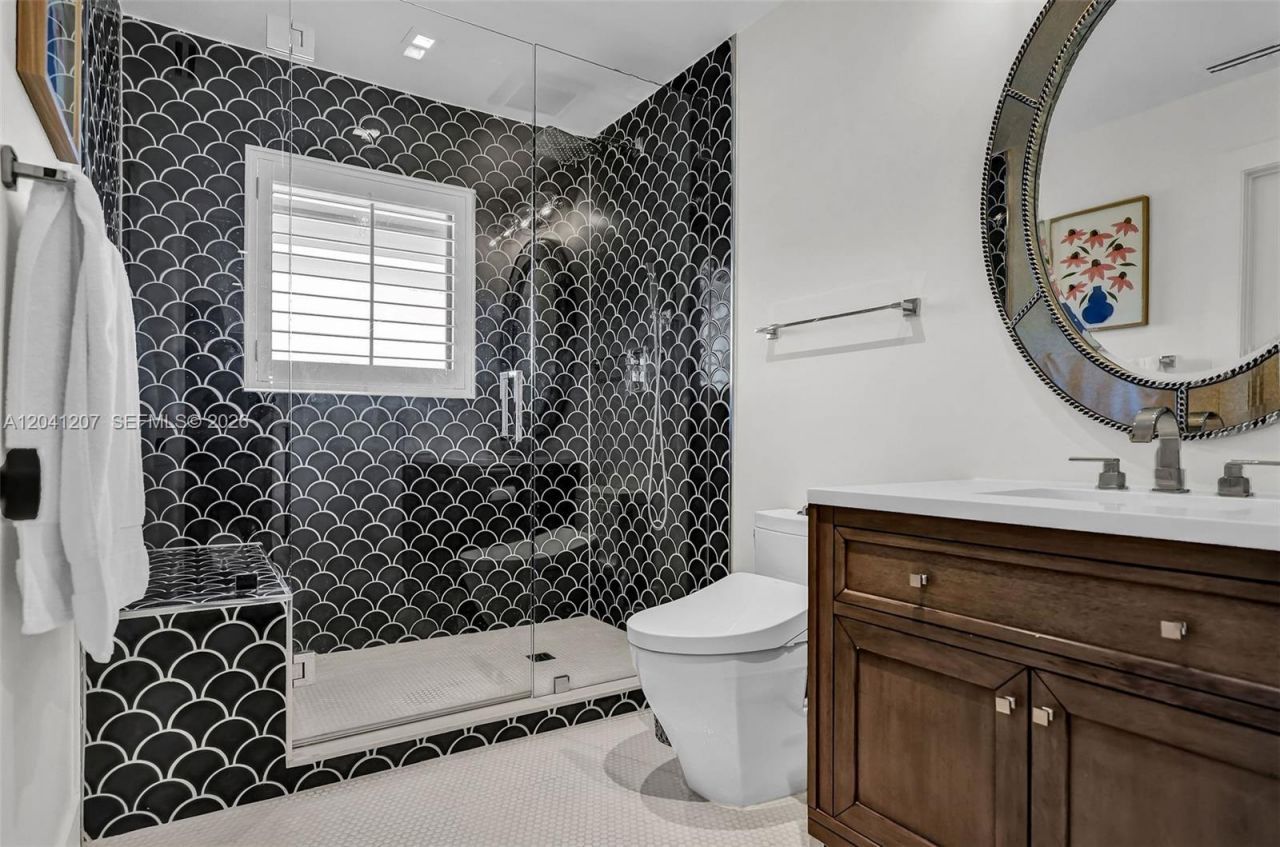 16416 NE 32nd Ave, North Miami Beach, FL 33160 Photo