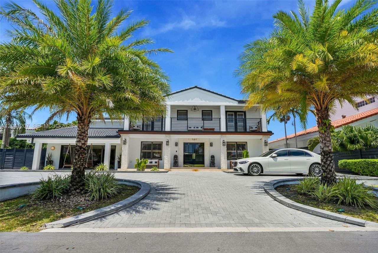 16416 NE 32nd Ave, North Miami Beach, FL 33160 Photo
