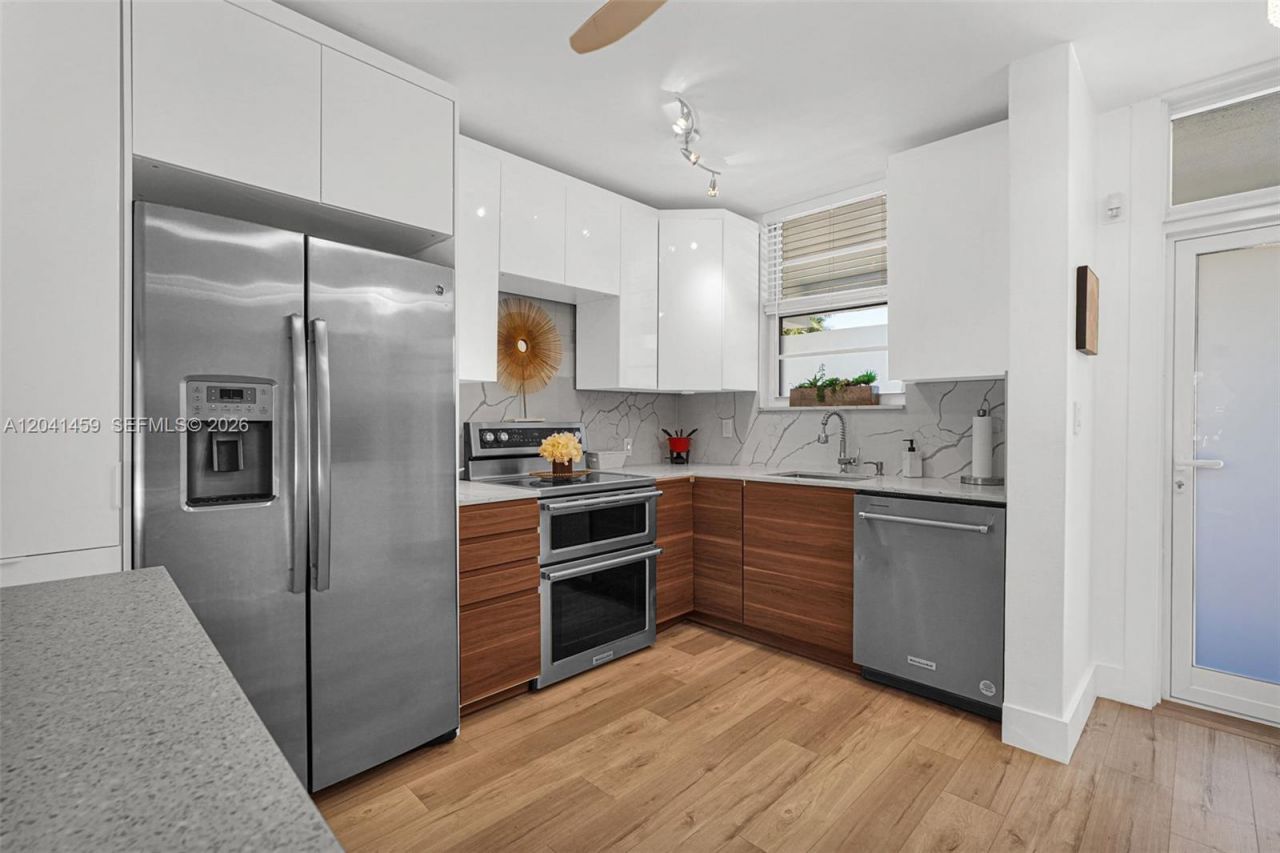 1790 E Las Olas Blvd, Unit 11, Fort Lauderdale, FL 33301 Photo