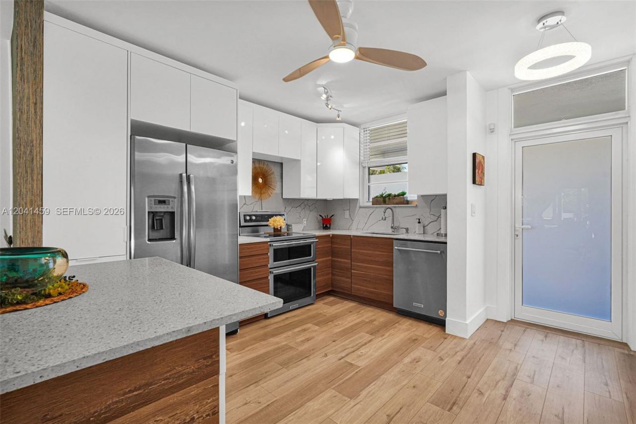 1790 E Las Olas Blvd, Unit 11, Fort Lauderdale, FL 33301 Photo