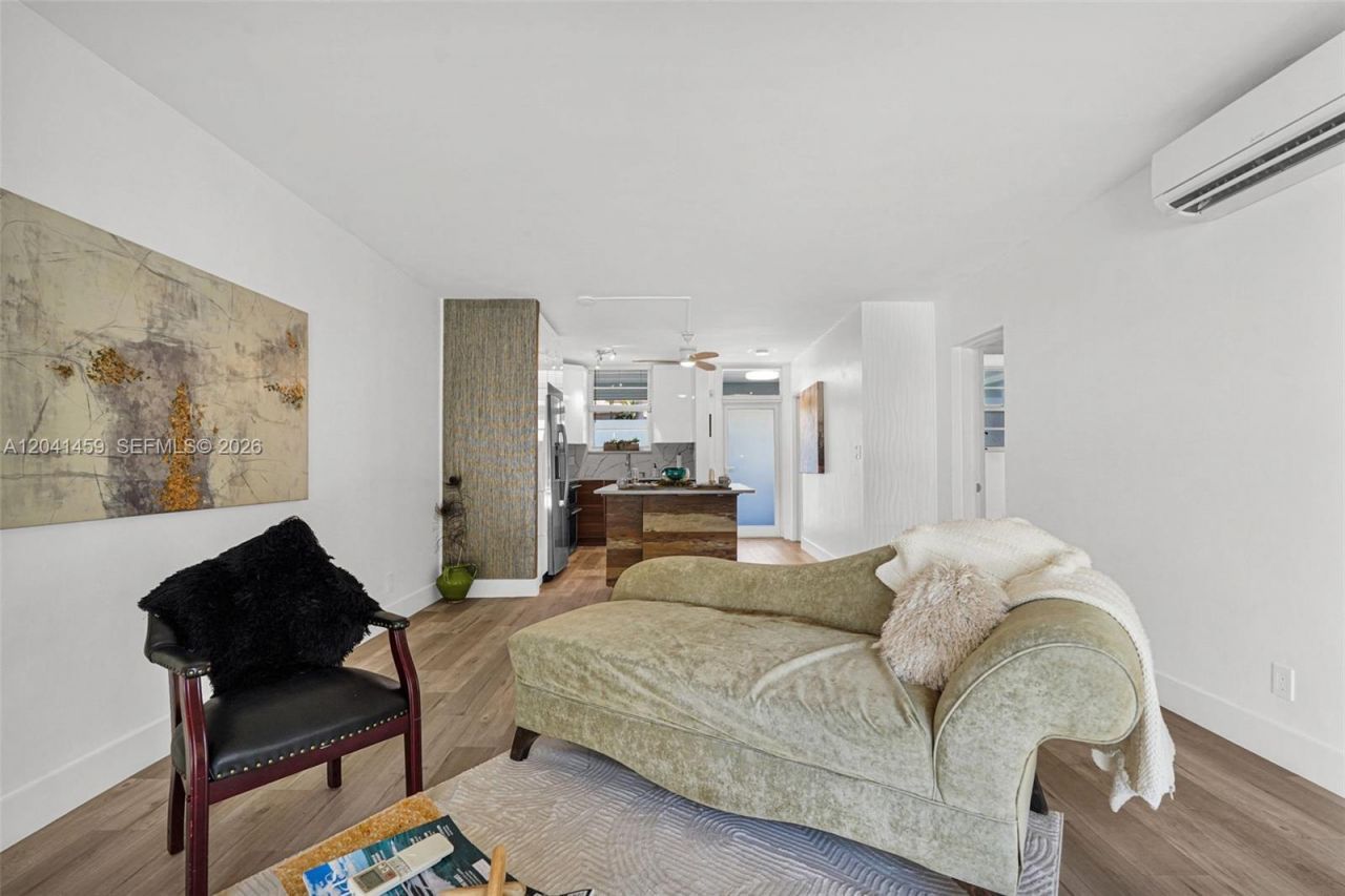 1790 E Las Olas Blvd, Unit 11, Fort Lauderdale, FL 33301 Photo