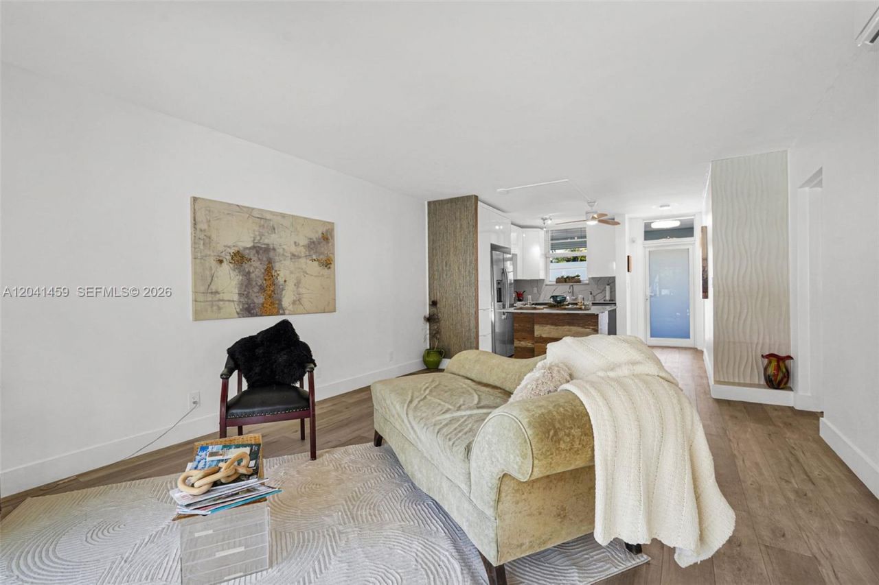 1790 E Las Olas Blvd, Unit 11, Fort Lauderdale, FL 33301 Photo