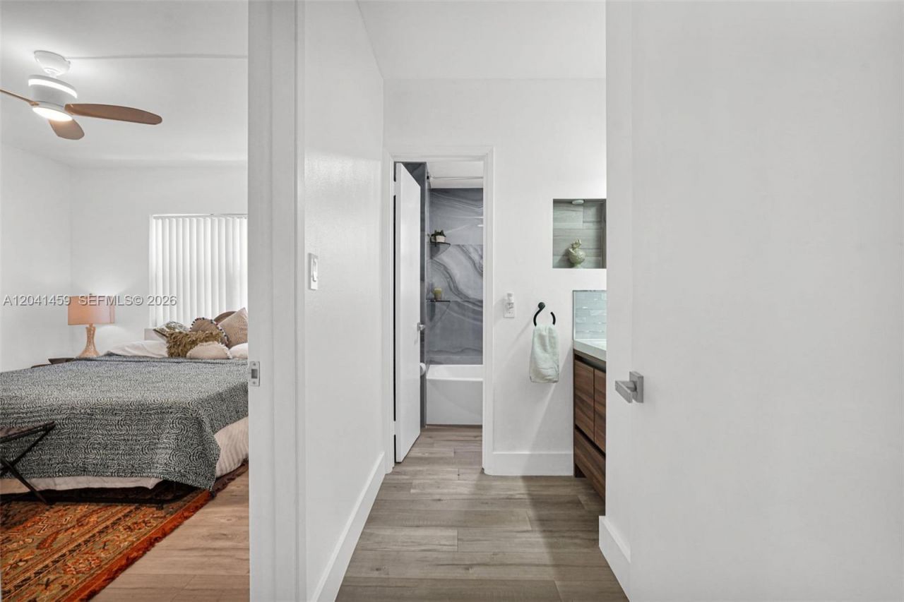1790 E Las Olas Blvd, Unit 11, Fort Lauderdale, FL 33301 Photo